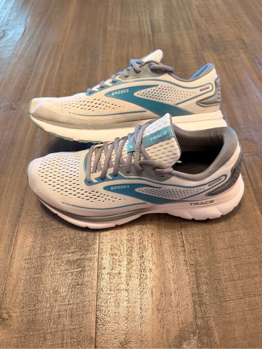 Brooks Shoes Womens 10 B Trace 2 Running Sneakers White Round Toe 1203751B185